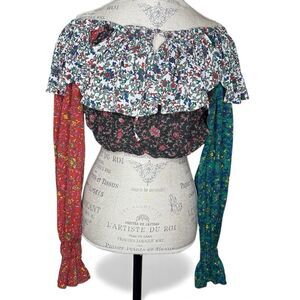 Vintage 90’s Bonjour Floral Off-Shoulder Patchwork Cropped Floral Women's Top M